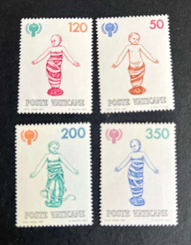 Vatican City -- year 1979 - MNH- unmounted  Mint complete set of 4---year child,  --bid per stamp