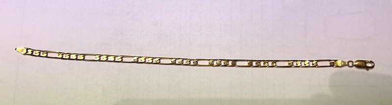 9K/ 9 carat solid Gold, Imported Figaro link 4.3 mm. gents  bracelet  ---cm 21 long