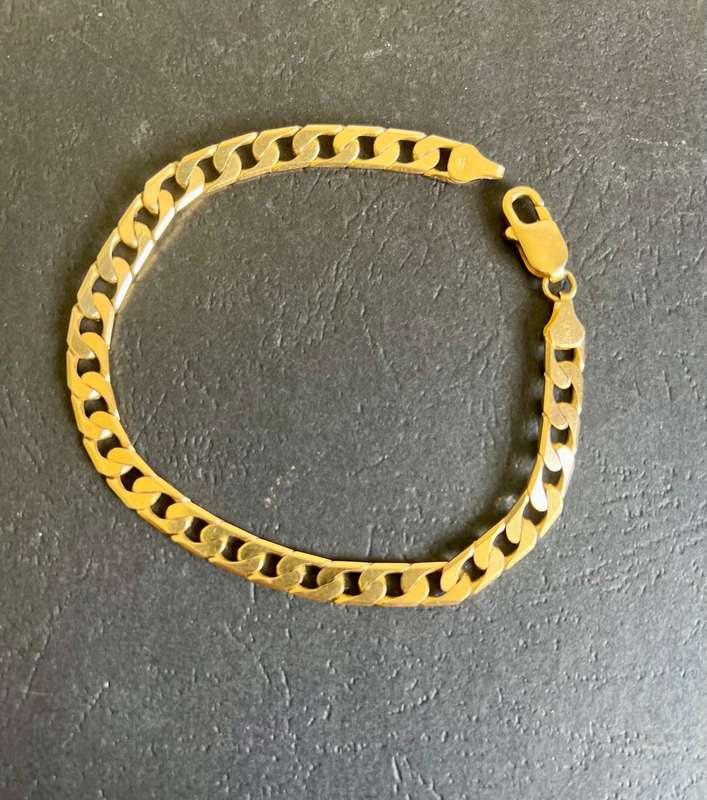 9 K-9 carat solid Gold, Imported Gents  Square Curb Bracelet wide  6.3 mm.  22 cm long
