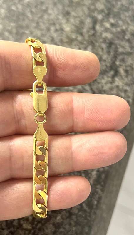 9 K-9 carat solid Gold, Imported Gents  Square Curb Bracelet wide  6.3 mm.  22 cm long