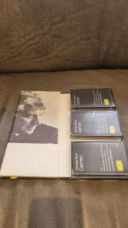 Carmen by Bizet with Leonard Bernstein and Metropolitan Opera, Marilyn Horne.  DG 3 Tape Box Set !