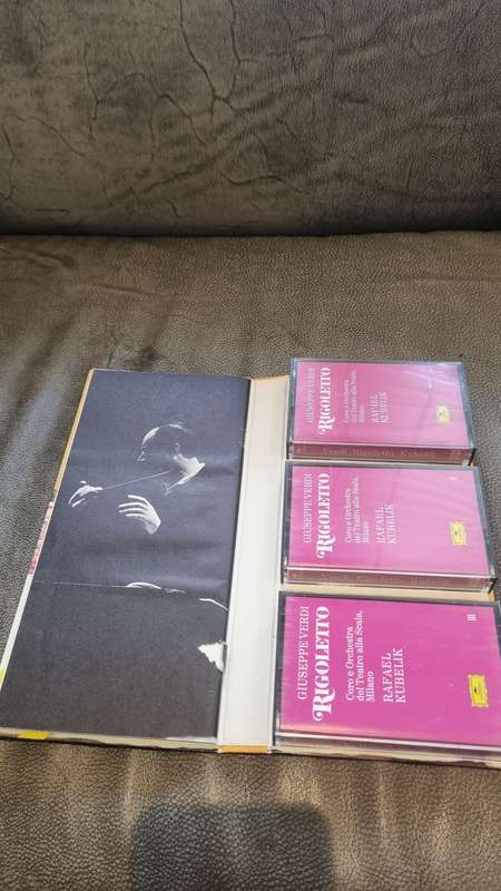 RIGOLETTO by Verdi with Orchestra del Teatro all Scala Milano and Kubelik.  DG 3 Tape Box Set !