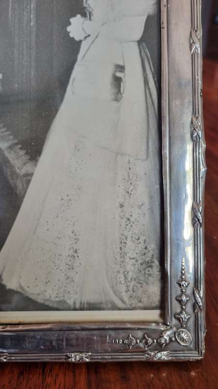 Sterling Silver Picture Frame. Hallmarked 1939. Beautiful antique.