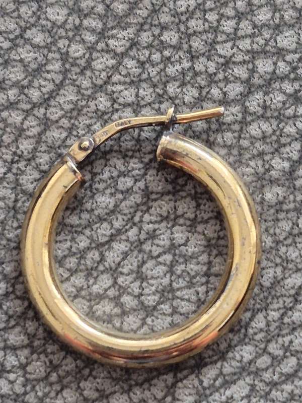 Gold Plated 1.3 gram Sterling Silver  Earring Marked Italy 925. Perfect Condition and Working Order.