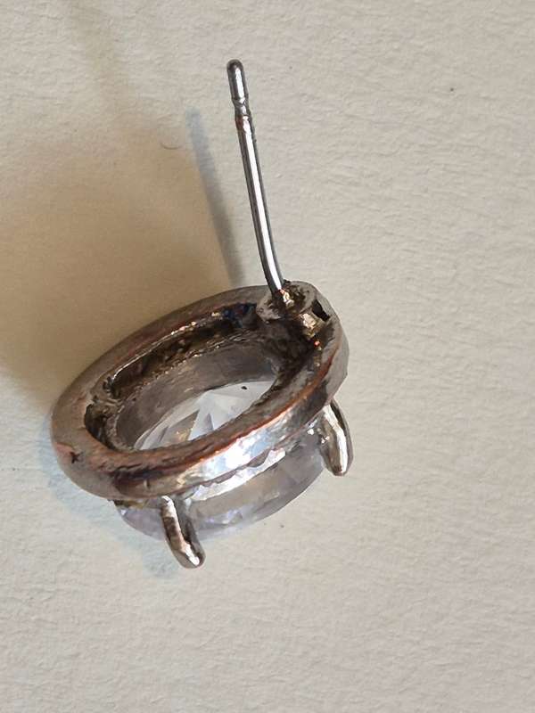 STUNNING stud single earring rhinestone 21 stone,  Simulated 3 carat diamond,  silver,  Vintage.