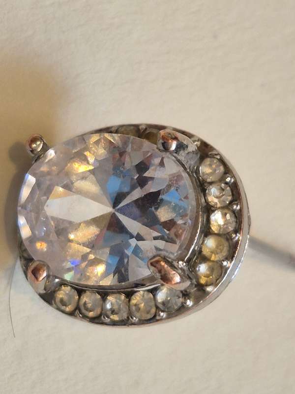 STUNNING stud single earring rhinestone 21 stone,  Simulated 3 carat diamond,  silver,  Vintage.