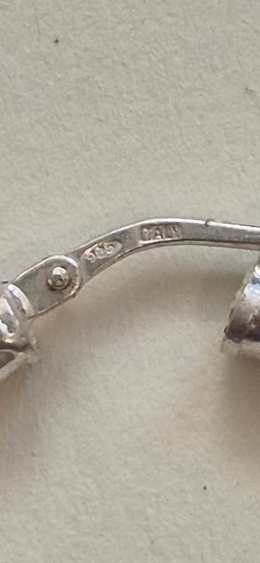 STUNNING Italian Twist Hoop Single  Earring. 1.2 grams. Marked Italy 925. Perfect working order.