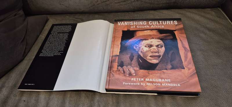 Peter Magubane. Vanishing Cultures of South Africa. Foreword by Nelson Mandela.