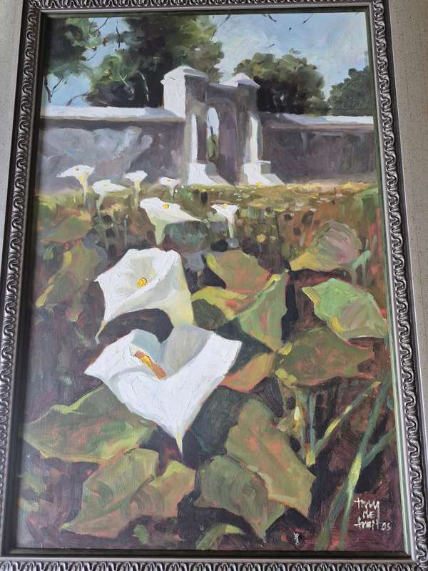 Tony de Freitas. Original Framed Oil Painting of Arum Lillies and Cape Dutch Doorway and Wall.