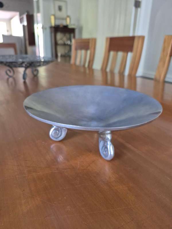 Solid pewter bowl with 3 Carrol Boyes style feet.