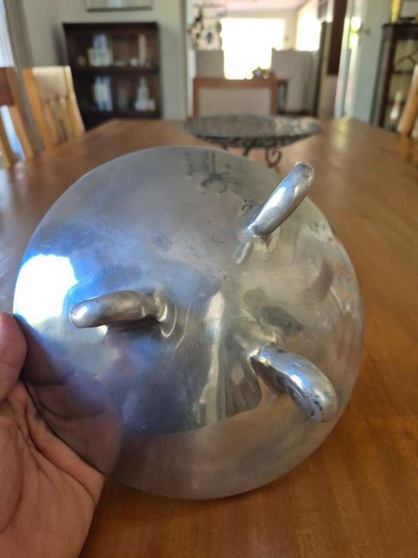 Solid pewter bowl with 3 Carrol Boyes style feet.