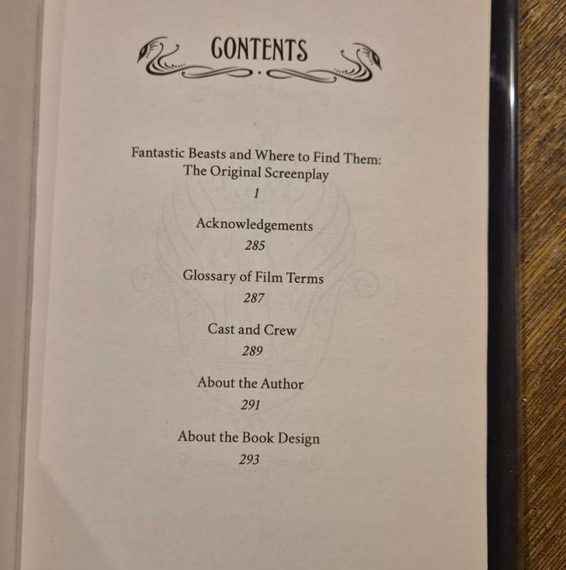 Fantastic Beasts & Crimes of Grindelwald (2 books)