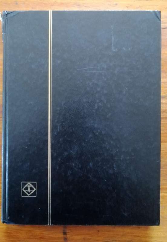 Botswana collection in 16 pg / 32 side second hand stockbook
