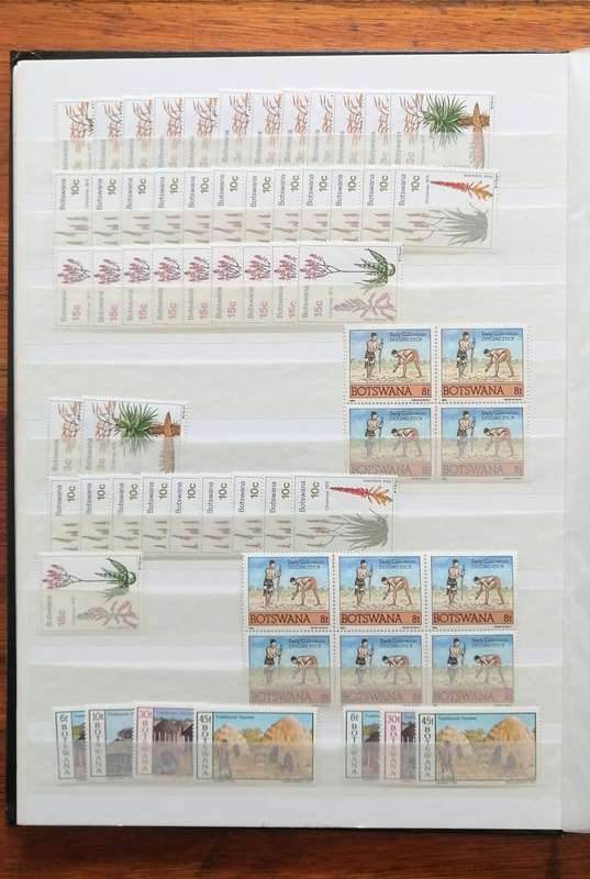 Botswana collection in 16 pg / 32 side second hand stockbook