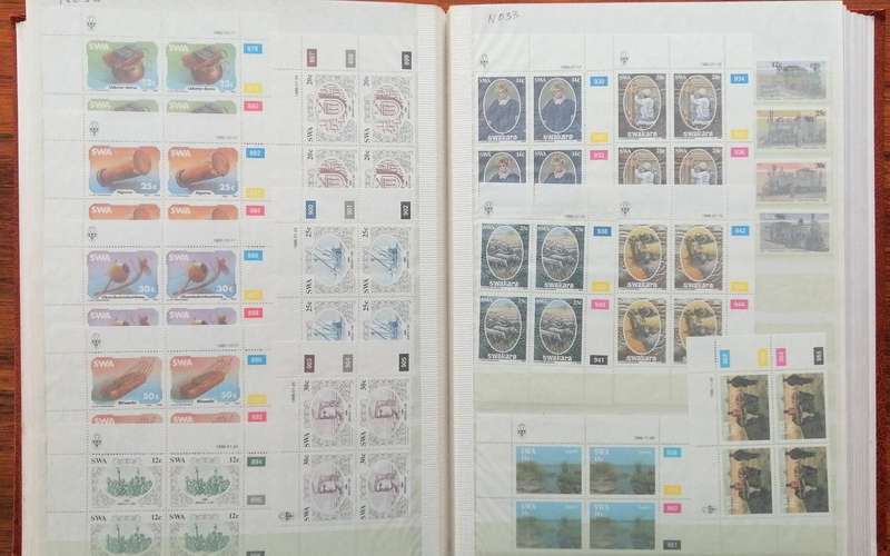 Large SWA collection in 30 pg/60 side good nick stockbook incl birds, definitives etc