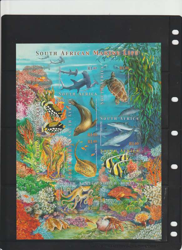 RSA 2000 -2001 Selection of Stamps, Mini Sheets CV +/- R 2500.00. See Scans.