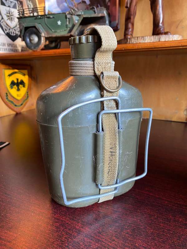 RHODESIAN WATER BOTTLE IN GOOD CONDITION