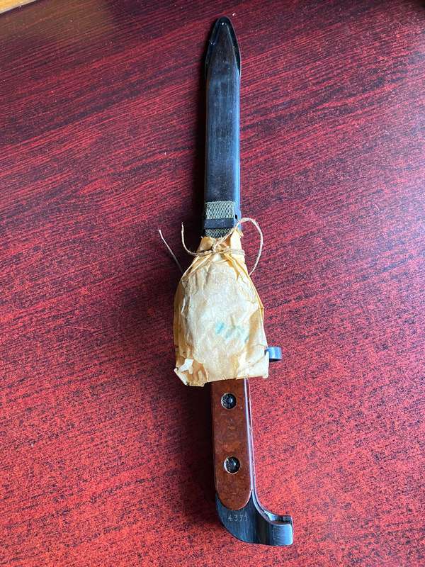 EAST GERMAN AK47 BAYONET-STILL SEALED-NEVER USED