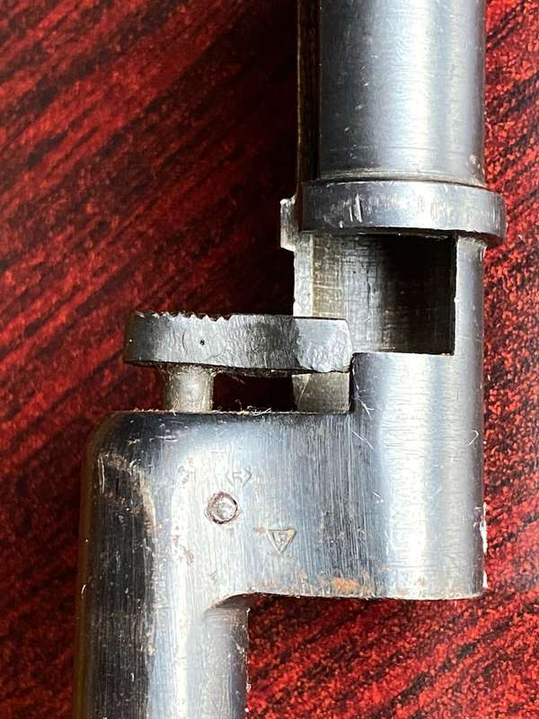RUSSIAN 189/30 MOSIN NAGANT BAYONET WITH CRUCI FORM SOCKET-OVERALL LENGTH 50,5 CM