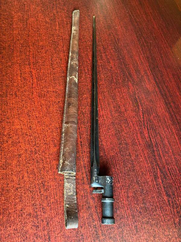 RUSSIAN 189/30 MOSIN NAGANT BAYONET WITH CRUCI FORM SOCKET-OVERALL LENGTH 50,5 CM