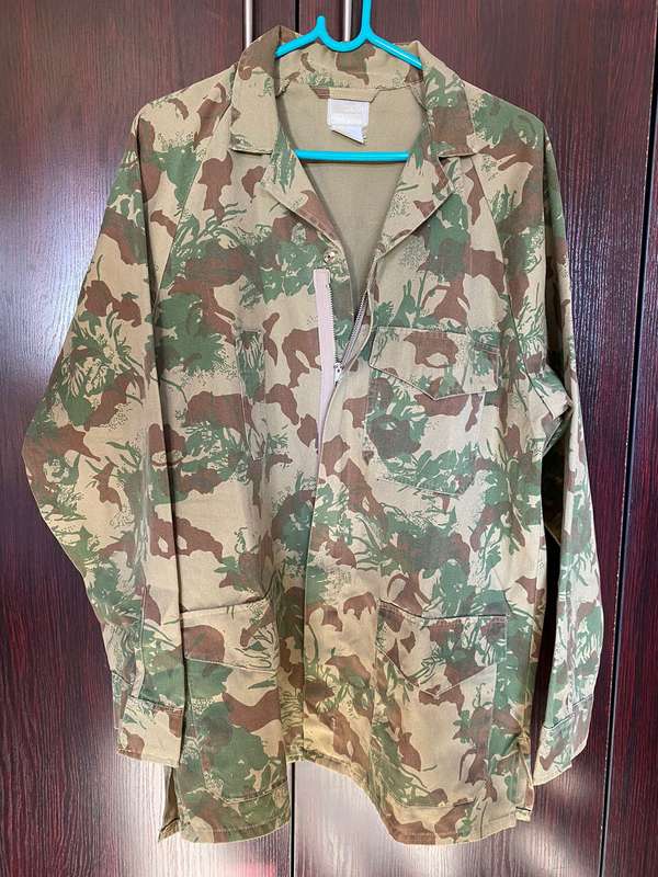 POLICE SPECIAL TASK FORCE 2ND PATTERN CAMO JACKET-SIZE XTRA LARGE-MEASURES 60 CM ARMPIT TO ARMPIT-US