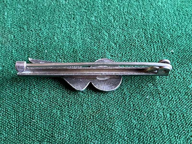 ROYAL AIR FORCE-SILVER (MARKED) AND ENAMEL ENGINEERS BADGE-MESS DRESS/TIE PIN
