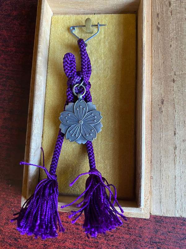 WW2 JAPENESE KIA BEREAVEMENT MEDAL-BOXED-ORIGINAL FULL SIZE MEDAL AWARDED TO THE NEXT OF KIN OF THE