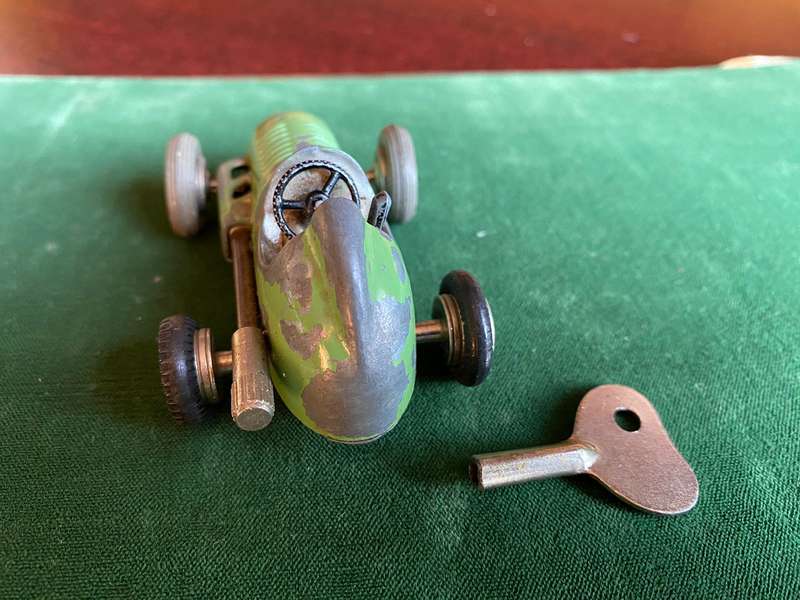 SCHUCO MICRO RAZER 1042-COMES WITH KEY-PERFECT WORKING CONDITION- FRONT GRILL MISSING