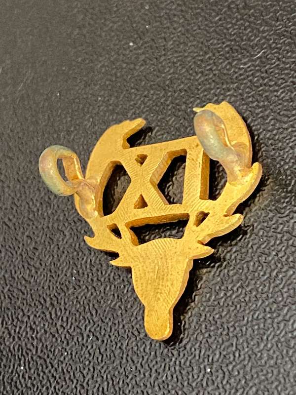 NEW ZEALAND 9TH WELLINGTON EAST COAST RIFLES REGT. COLLAR BADGE- 2 LUGS
