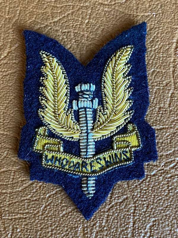 RARE AUSTRALIAN SAS OFFICERS,BULLION EMBROIDERED CAP BADGE