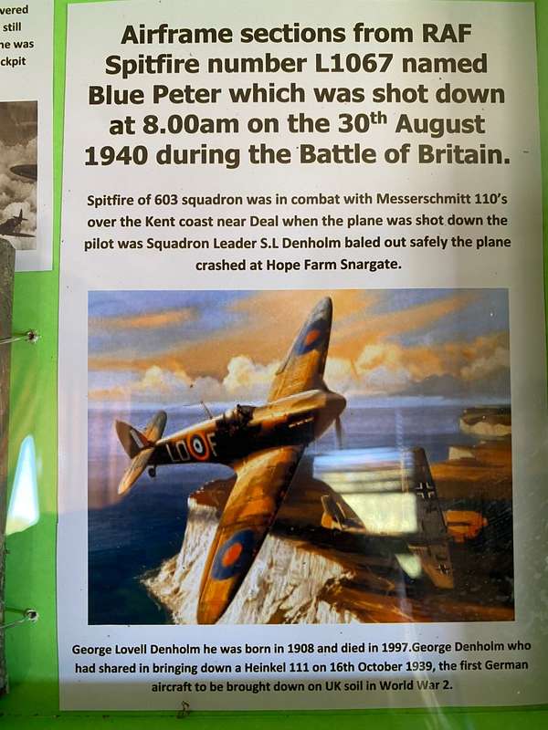 RARE AIRFORCE PARTS FROM A RAF SPITFIRE FROM THE BATTLE OF BRITAIN-WW2-FRAME MEASURES 29,5X24,5 CM-W