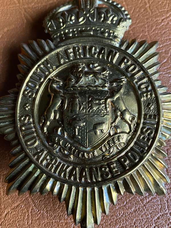 LARGE HELMET PLATE-BRASS- WORN 1926-1931- S TYPE- 3 LUGS-MEASURES 10X8CM
