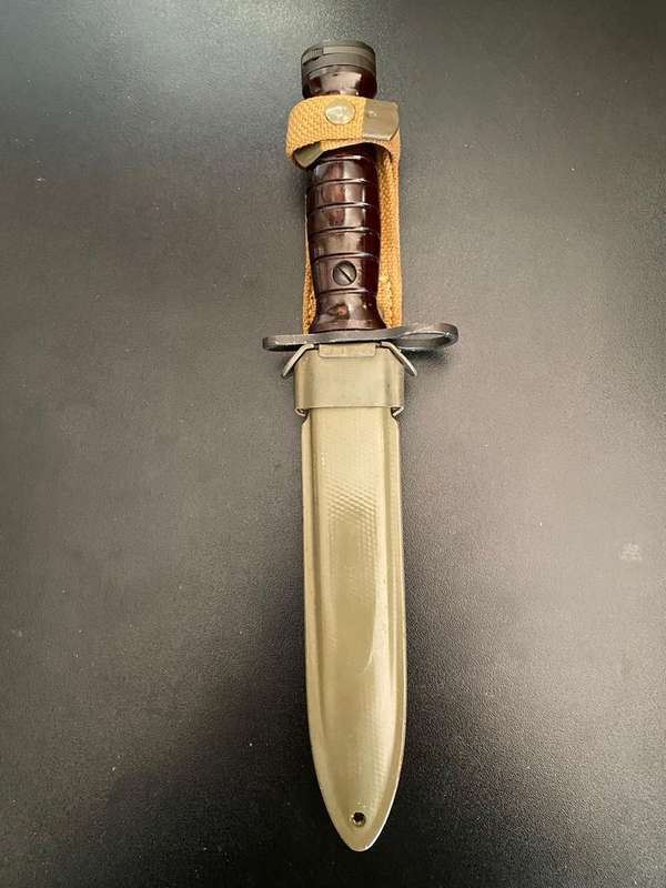 ITALIAN BM59 AR70 BAYONET AND SCABBARD FOR THE ITALIAN 762 BATO 59 RIFLE-BAYONET AND SCABBARD IS IN