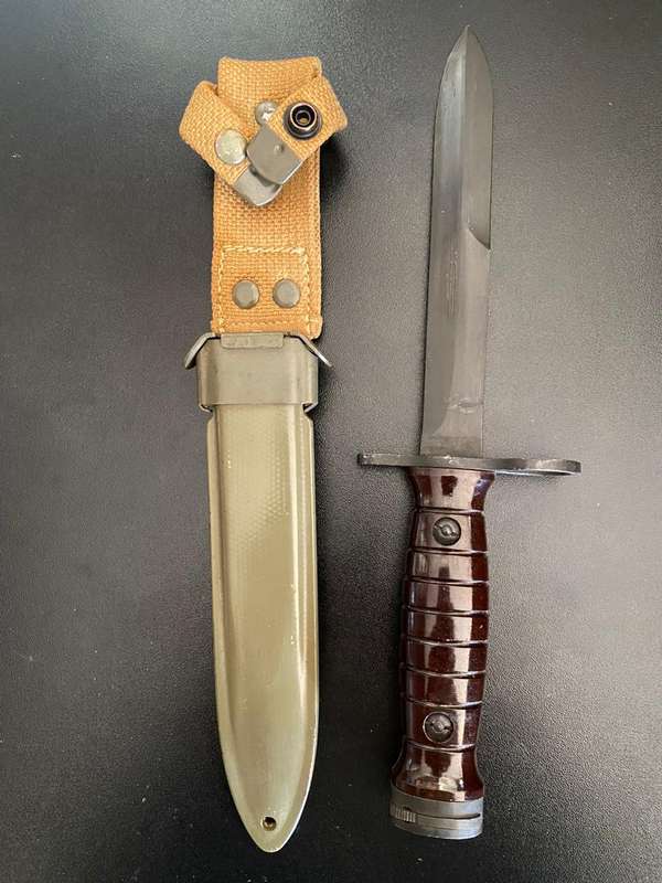 ITALIAN BM59 AR70 BAYONET AND SCABBARD FOR THE ITALIAN 762 BATO 59 RIFLE-BAYONET AND SCABBARD IS IN