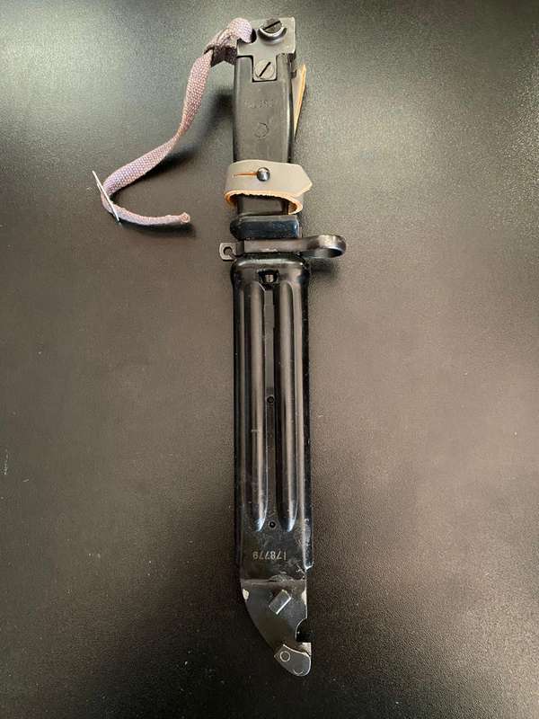 EAST GERMAN AKM,2ND PATTERN BAYONET-BAYONET AND SCABBARD WITH MATCHING NO'S-BOTH IN VERY GOOD CONDIT