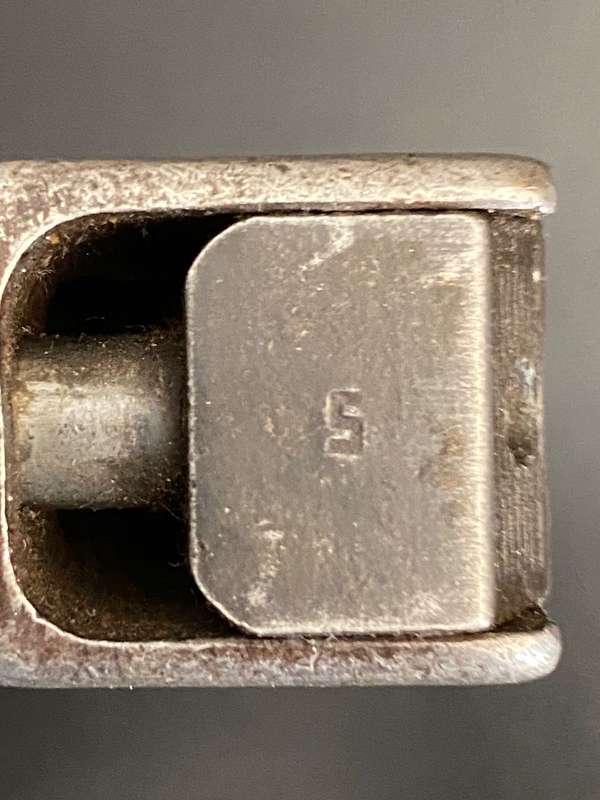 NO 4 MK2 SPIKE BAYONET WITH METAL SCABBARD