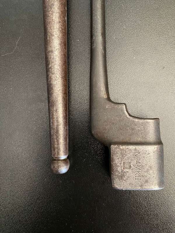 NO 4 MK2 SPIKE BAYONET BY SINGER-COMES WITH METAL SCABBARD