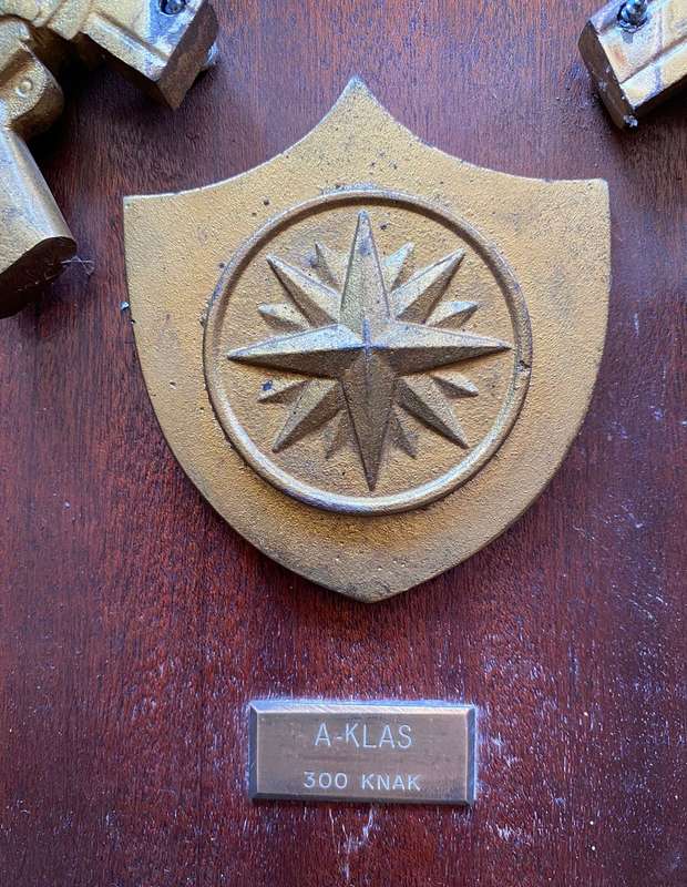 RECCE SHOOTING PLAQUE-MEASURES 29X29 CM