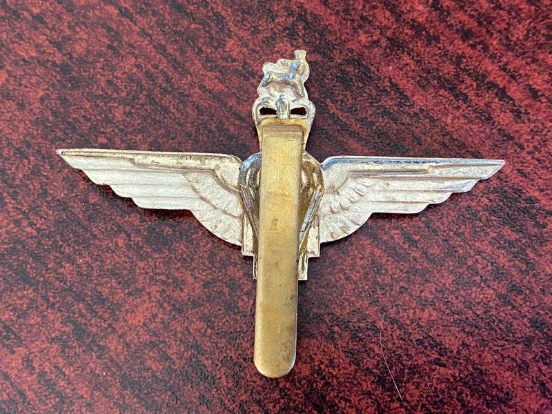 BRITISH PARACHUTE CAP BADGE