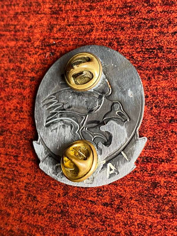 31 BATTALION CAP BADGE-APPROVED IN 1990- 2X REPLACED-PINS