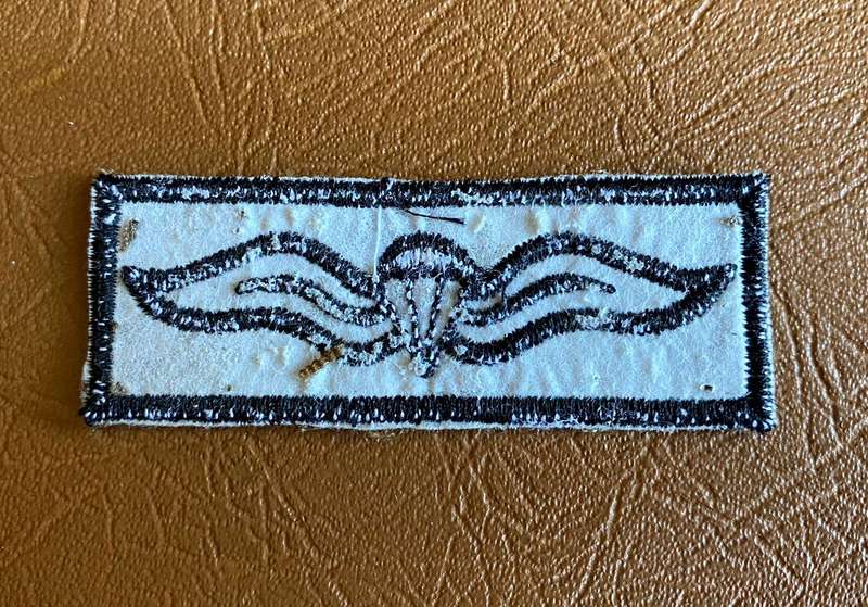 PARA WINGS-BLACK EMBROIDERED ON NUTRIA