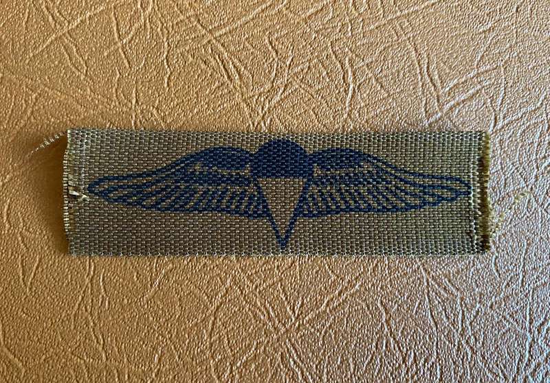 PARA WING-BLACK PRINT ON NUTRIA