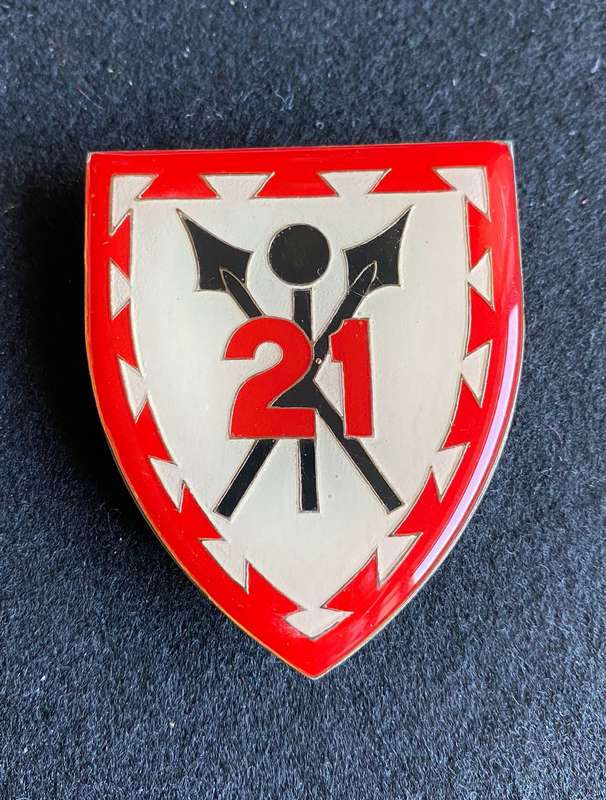 21 BATTALION SHOULDER FLASH- 3 PINS