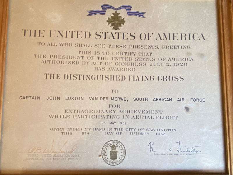 3 LOGBOOKS SPANNING FROM WW2,KOREA WAR UP TO 1958,PILOTS FLYING MANVAL,MINIATURE MEDAL GROUP WITH BO