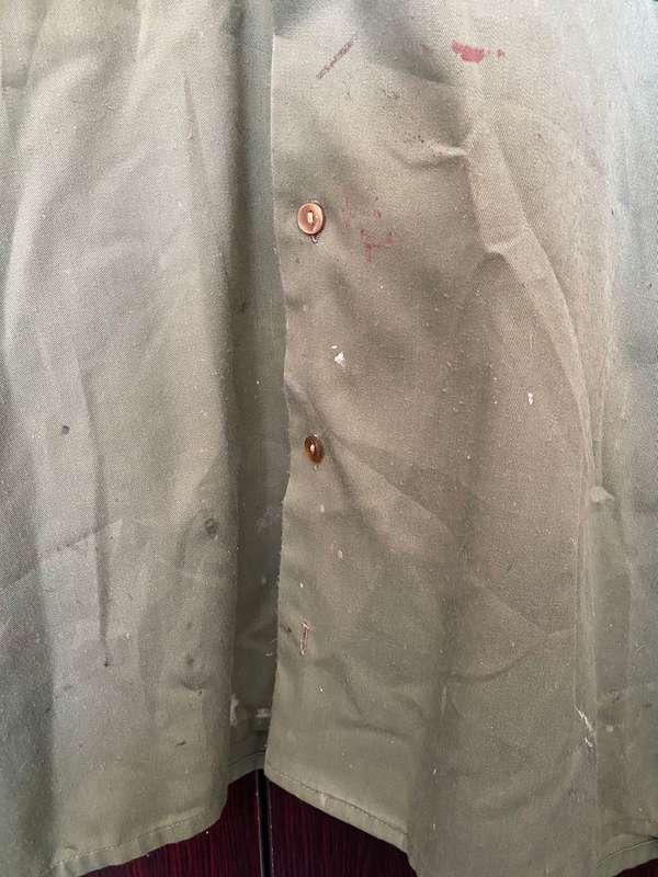 RHODESIAN OLIVE GREEN SHORT SLEEVE SHIRT-LABELLED(STATESMAN) SIZE LARGE-MEASURES 58 CM ARMPIT TO ARM