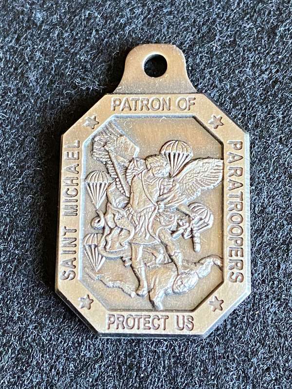 SA PARACHUTE SAINT MICHAEL PENDANT