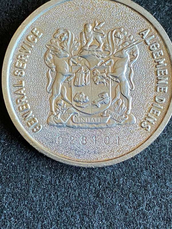 SADF GENERAL SERVICE MEDAL 1987-MINIATURE AND FULL SIZE IS NUMBERED