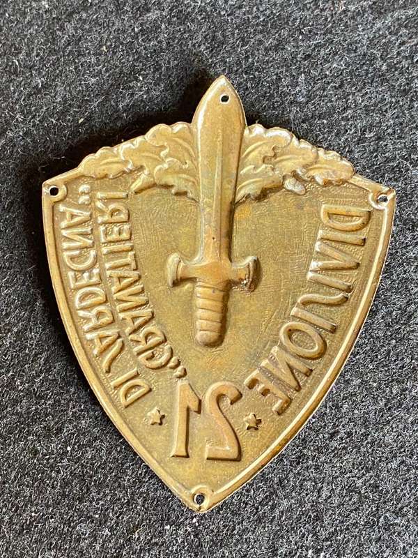 ITALIAN WW2 21ST INFANTRY DIVISION ARM SHIELD