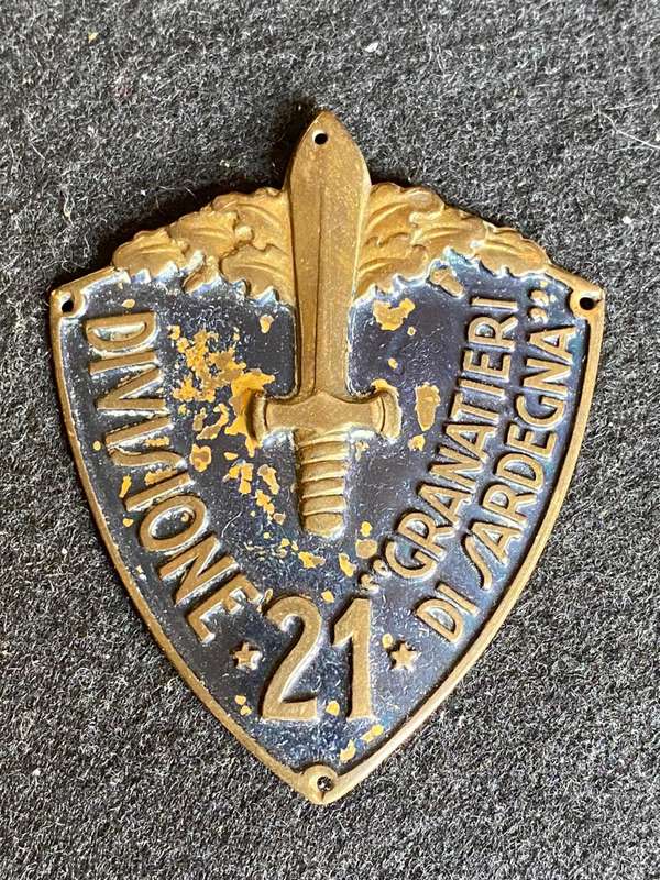 ITALIAN WW2 21ST INFANTRY DIVISION ARM SHIELD
