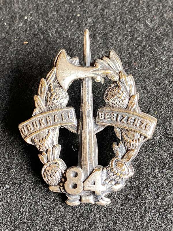 84 BRIGADE CAP BADGE-WORN 1986-2002- 2 PINS-SCARCE